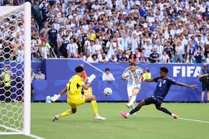 La magia de Messi rompe cualquier esquema: golazo del capitán y Argentina ya le gana a Cabo verde