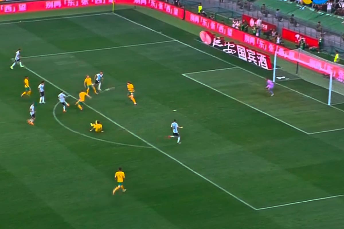 El remate de Messi para el 1 a 0