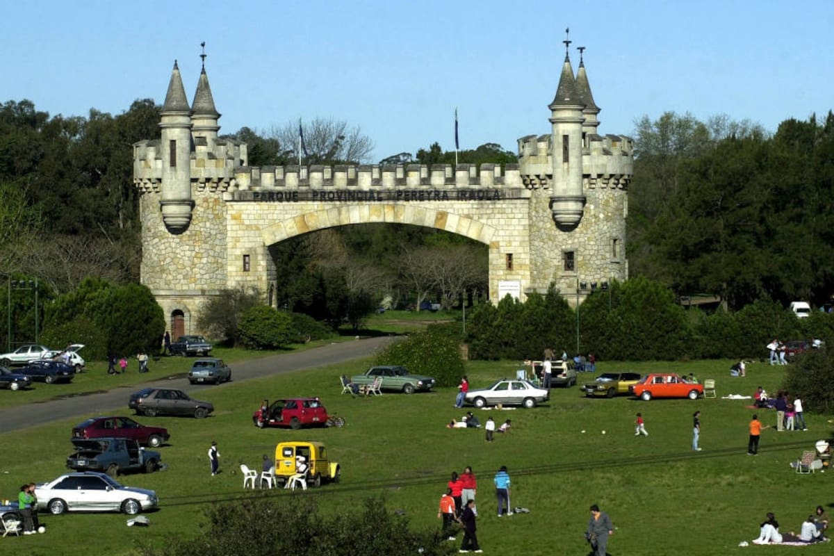 El remisero fue asesinado en una de las calles interiores del parque Pereyra Iraola
