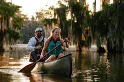 El remo es una actividad integral que combina fuerza y resistencia, y brinda notables beneficios para la salud física y mental