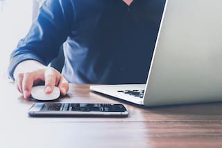 Inversiones que rinden si se logra que más jóvenes estudien y trabajen