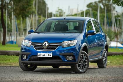 El Renault Sandero es uno de los modelos más económicos tanto en Ecuador como en la Argentina, pero con gran diferencia de precio