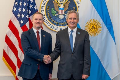 El representante comercial Jamieson Greer y el canciller Pablo Quirno, en Washington.