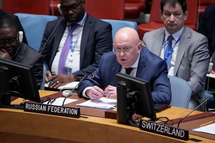 El representante permanente de Rusia ante la ONU, Vassily Nebenzia, pronuncia unas palabras durante una reunión del Consejo de Seguridad