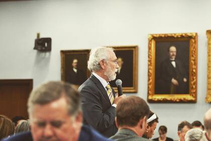El representante por el Estado de Washington Dan Newhouse