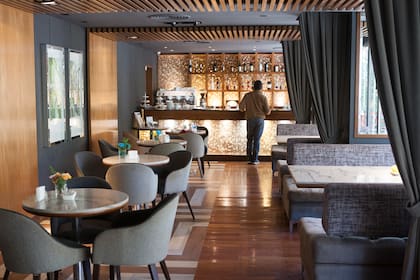 El restaurante del Garden Plaza Hotel, en la ciudad de Tucumán.