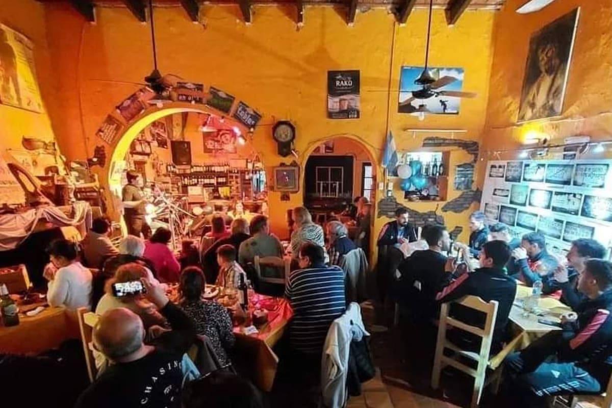 El restaurante funciona en una casona de Pilar construida en 1860