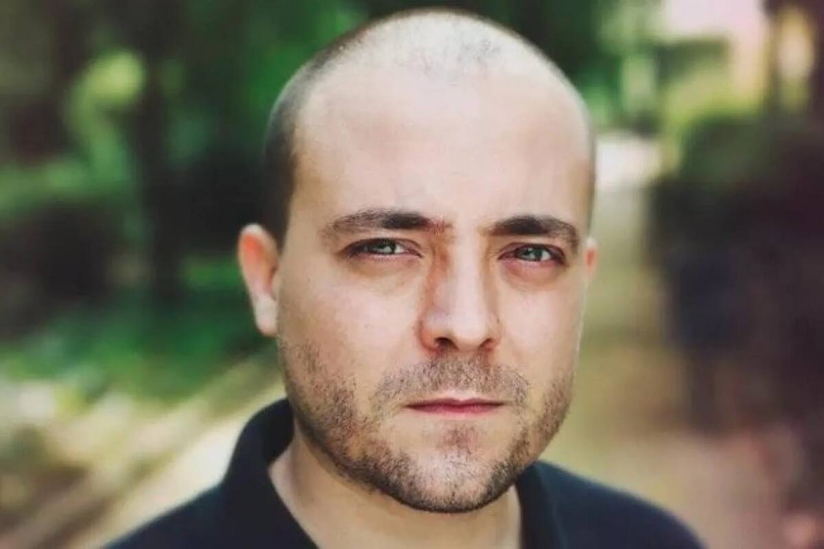 El retrato de 2014 de Josep María García entró a un banco de imágenes y luego se transformó en meme