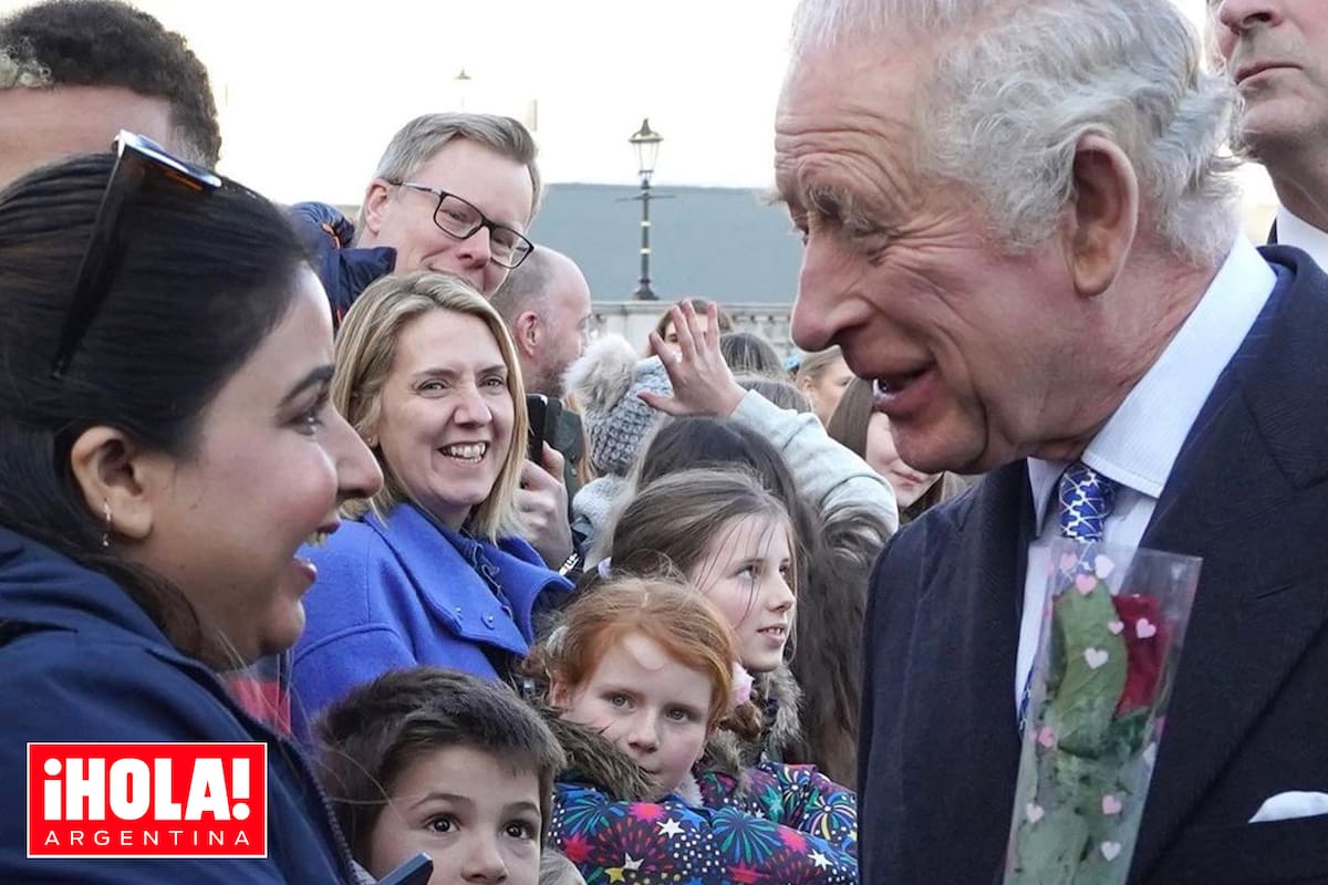 El rey Carlos lll protagonizó una tarde anecdótica, en donde ha sido muy aplaudido por su disposición en ayudar a las víctimas del terremoto en Turquía y Siria.