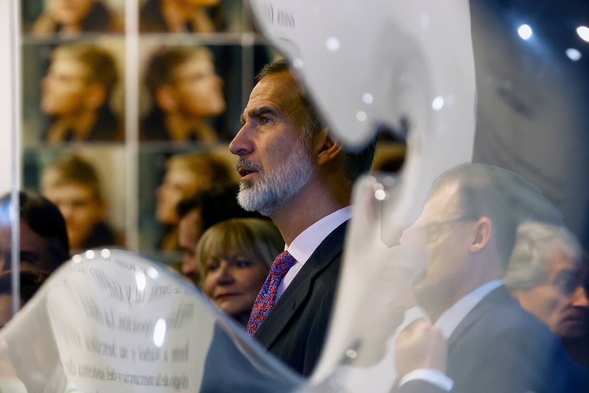 El rey Felipe, en una de sus tradicionales visitas a Arco en 2023