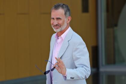 El rey Felipe fue a visitar a su padre al hospital