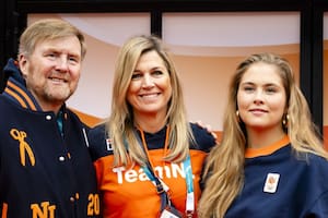 El rey Guillermo Alejandro, la reina Máxima y la princesa Amalia dijeron presente en los Juegos Olímpicos de Invierno Milán-Cortina d’Ampezzo 2026 (Foto: Blauw Bloed)