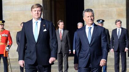El rey Guillermo junto a Mauricio Macri