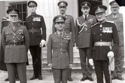 El rey Huséin I de Jordania, aquí en una imagen del año 1952, el año en que comenzó su reinado, que duró hasta su muerte, en 1999