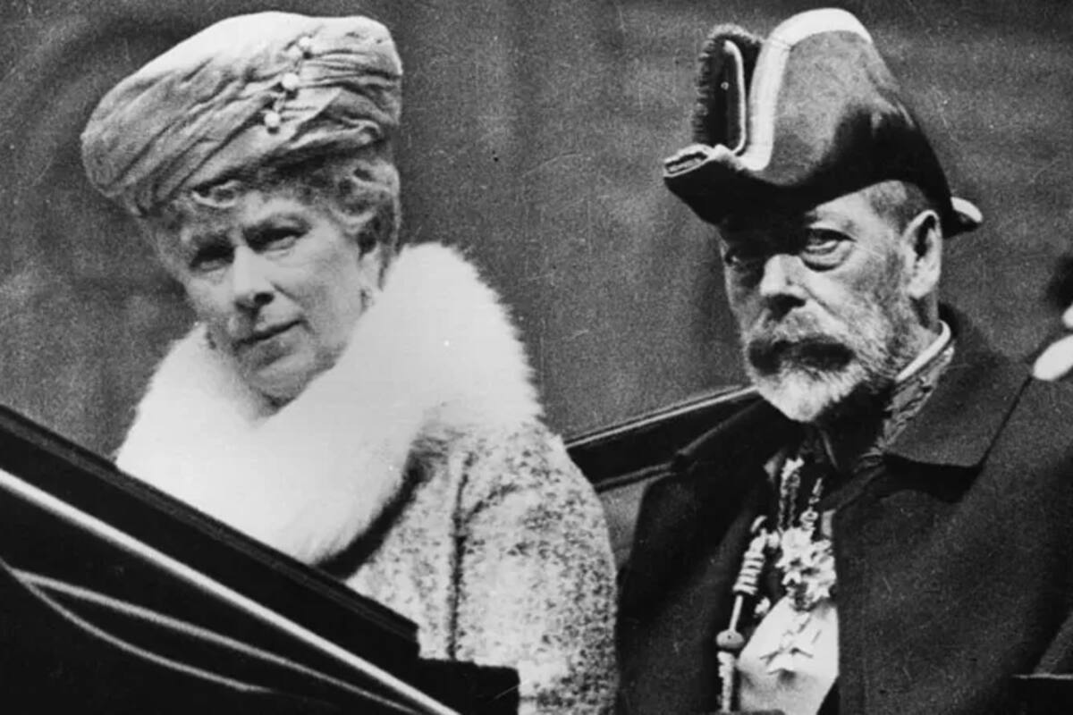 El rey Jorge V junto a la reina consorte Alejandra