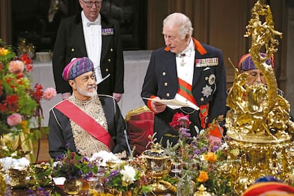 El Rey, que pronunció parte de su discurso en árabe, manifestó su orgullo por su hijo, el príncipe William