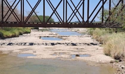 El río de Rojas, cortado y sin caudal