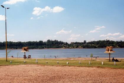 El río Uruguay en donde fue encontrado el cuerpo de la víctima de 67 años.