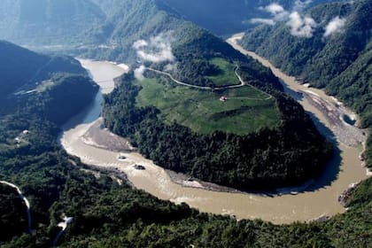 El río Yarlung Tsangpó atraviesa la meseta tibetana