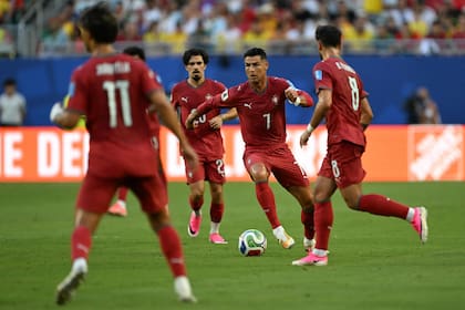 El rival de Colombia en los 16avos de final será Ghana (partido que se disputará el viernes por la noche), mientras que el combinado europeo enfrentará a Grecia el jueves a las 20 hora argentina.