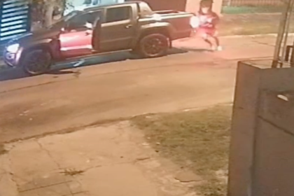 El robo fue registrado por una cámara de seguridad