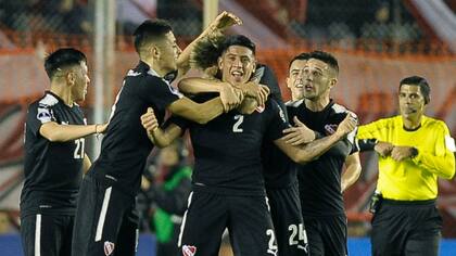 El Rojo celebra en su casa