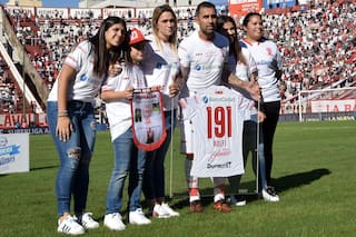 El emotivo homenaje de Huracán a Montenegro: ante Boca jugó su último partido