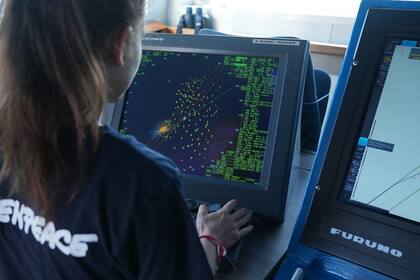 El Rompehielos de Greenpeace, Arctic Sunrise, llega a la Ciudad de Buenos Aires luego de su recorrida por el Mar Argentino, en campaña contra la pesca destructiva y el avance de la explotación petrolera.