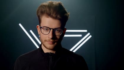 El rostro de Axozer, revelado por primera vez (Foto: Captura de video)