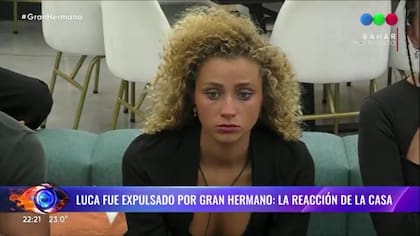 El rostro de sorpresa de Lourdes tras darse cuenta de que Luca le reveló información del exterior