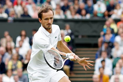 El ruso Daniil Medvedev, actual número 2 del mundo, podría recibir una prohibición para actuar en Wimbledon.