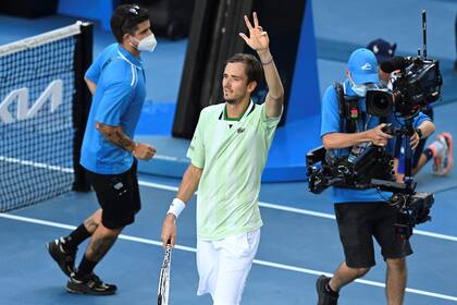 El ruso Daniil Medvedev mostró su descontento luego de ser abucheado por el público australiano.