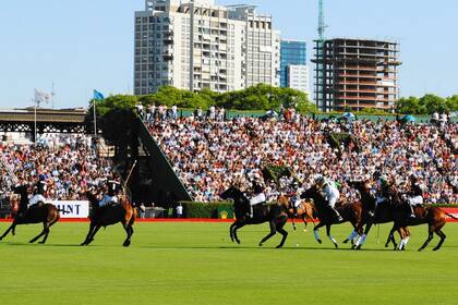 El sábado es el Día de la Tradición, la fiesta que recuerda a José Hernández, el autor de Martín Fierro. Propuestas de Club LA NACION para celebrar de modo acorde.