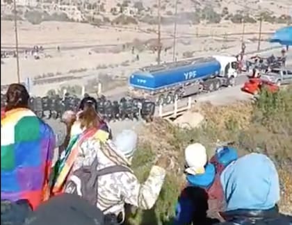 El sabado pasado, en Purmamarca, llovieron piedras y balas de goma