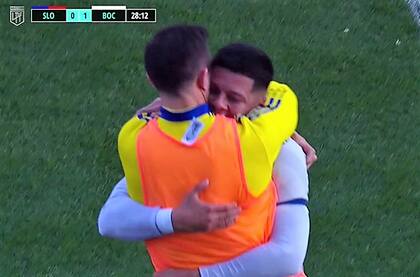 El sábado pasado, Rojo marcó un gol ante San Lorenzo y lo celebró abrazando a Izquierdoz, marginado del equipo
