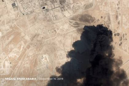 El sábado, varios drones causaron explosiones en una instalación petrolera de Arabia Saudita