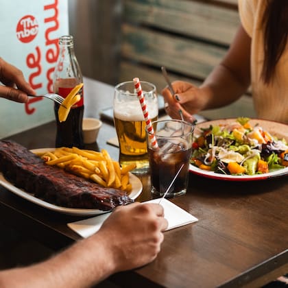 El sabor norteamericano se luce en The Embers.
