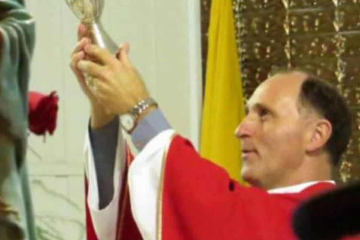 El sacerdote Jorge Vaudagna habría sido baleado tras ser sorprendido en la parroquia ubicada en el centro de la ciudad