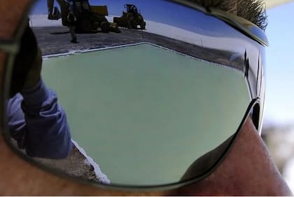 El Salar de Uyuni, en Bolivia, alberga lo que quizás sea el depósito individual más grande del mundo.