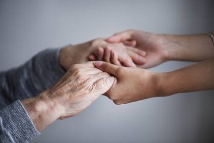 El salario de niñeras y cuidadores de adultos