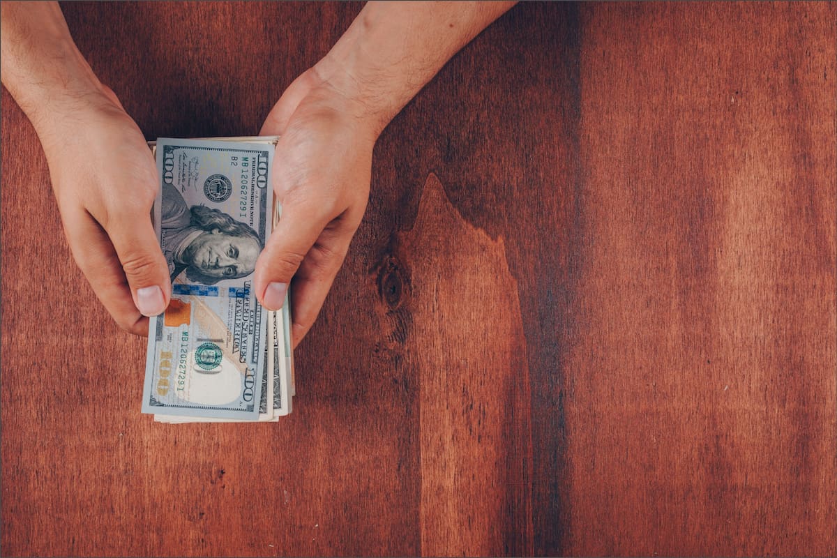 El salario mínimo de un migrante que trabaja ocho horas en Dallas es similar al monto que percibe el promedio a nivel nacional