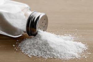 Cinco razones por las que podrías estar consumiendo más sodio del que creés, según un cardiólogo