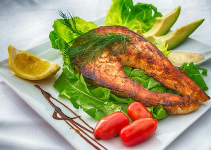 El salmón contiene astaxantina (Foto ilistrativa: PEXELS)