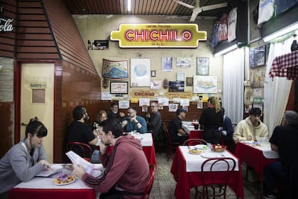 El salón de Chichilo un sábado por la noche