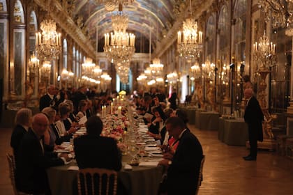 El salón es uno de los más impactantes del palacio y tiene 357 espejos y obras de arte que decoran sus paredes.