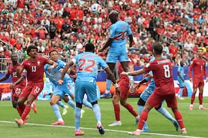 El delantero que había sufrido un ataque con ácido en los ojos y consumó una hazaña: gol ante Portugal