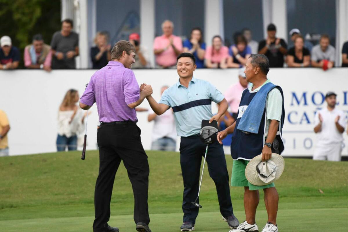 El saludo de Baik y Gilchrest, que definen el título este lunes en Cañueñas