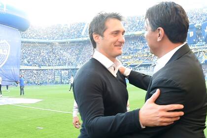 El saludo de Guillermo Barros Schelotto y Marcelo Gallardo antes del último superclásico