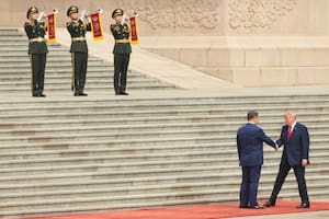 El saludo de Trump y Xi frente al Gran Salón del Pueblo