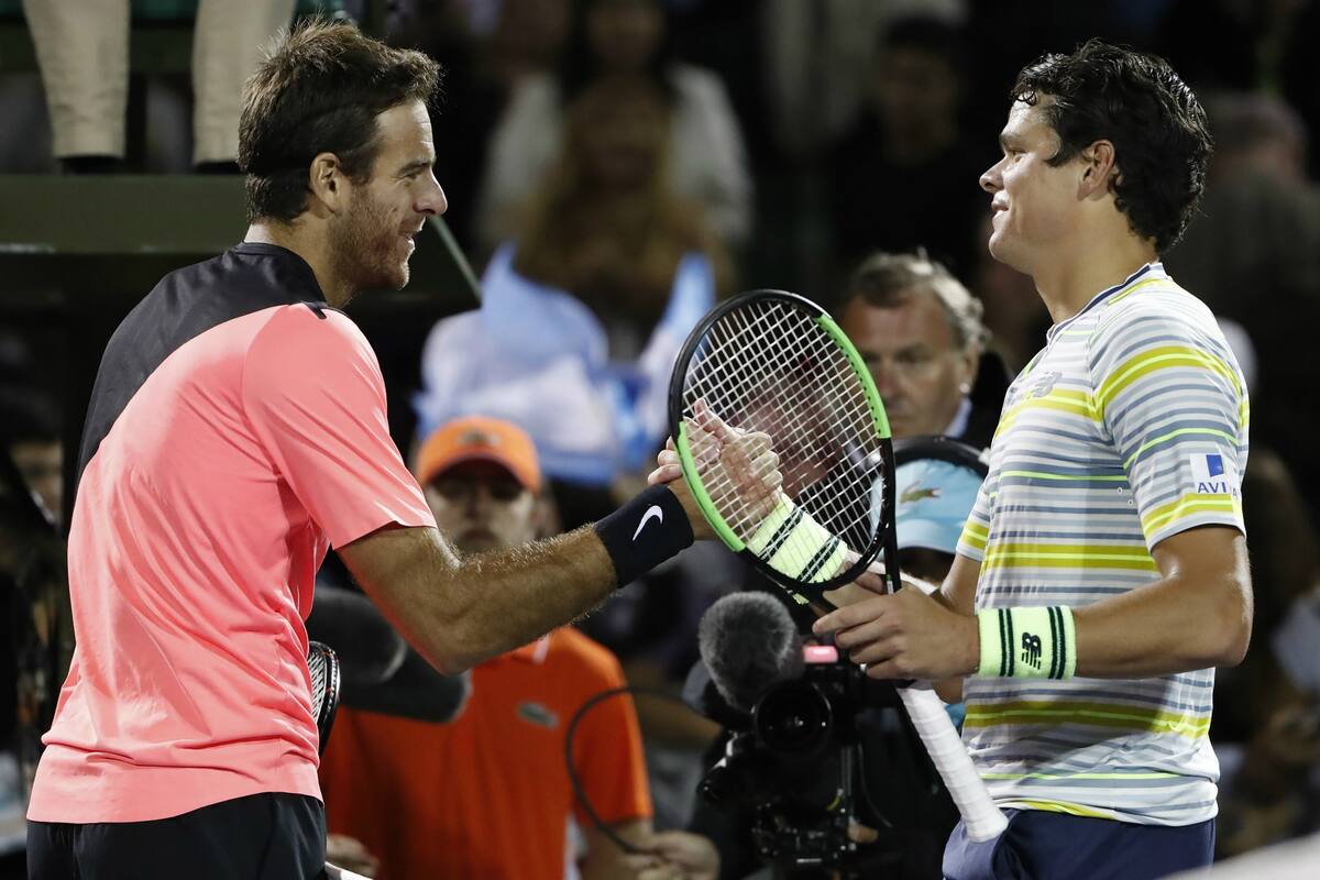 El saludo entre Del Potro y Raonic, tras la victoria del argentino